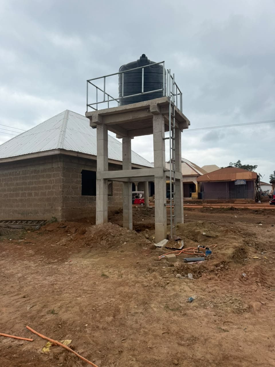 Borehole and water tank stand at Hwenampori JHS